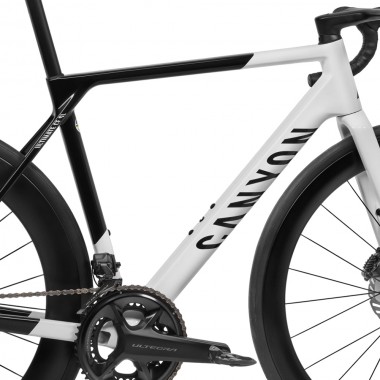 2023 Canyon Ultimate CF SL 8 Aero Road Bike