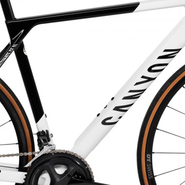 2023 Canyon Ultimate CF SL 8 Road Bike