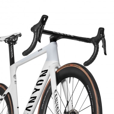 2023 Canyon Aeroad CFR MVDP Road Bike