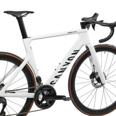 2025 Canyon Aeroad CF SLX 7 Di2 C46 Road Bike