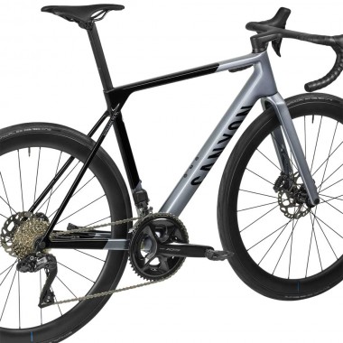 2025 Canyon Ultimate CF SL 7 Di2 Road Bike