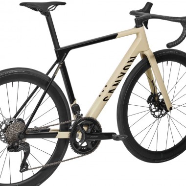 2025 Canyon Ultimate CF SL 7 Di2 Road Bike