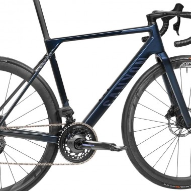 2025 Canyon Ultimate CF SLX 8 AXS Road Bike